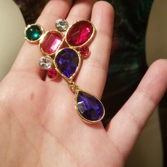 Gorgeous Rhinestone Brooch - Picture 5 of 5